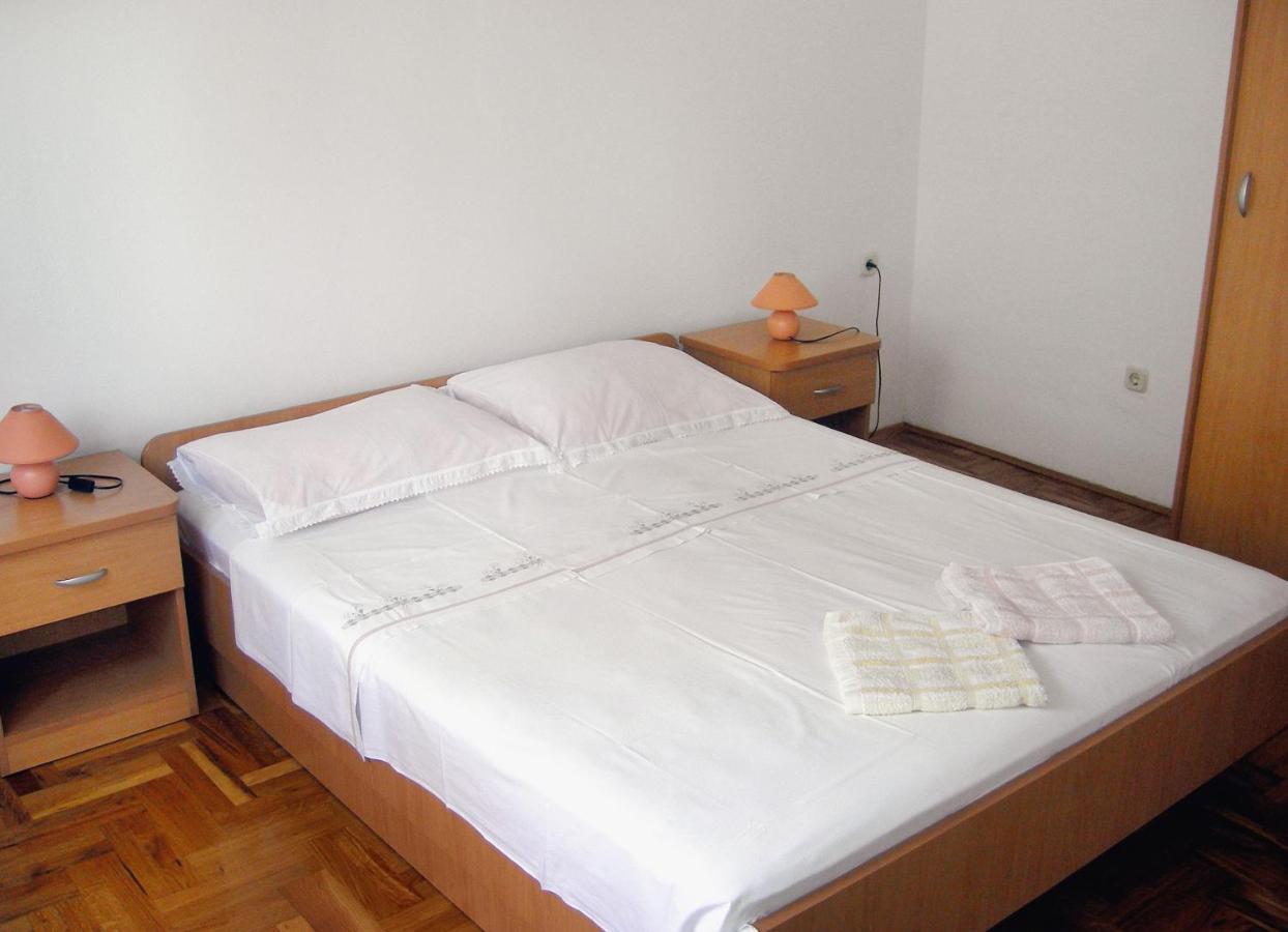 Apartments By The Sea Klenovica, Novi Vinodolski - 5581 Kültér fotó