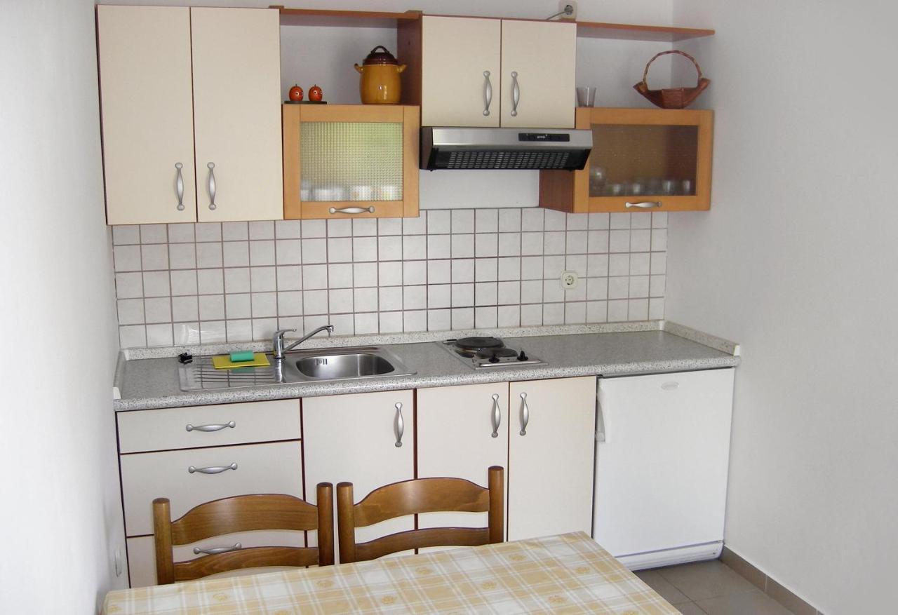 Apartments By The Sea Klenovica, Novi Vinodolski - 5581 Kültér fotó