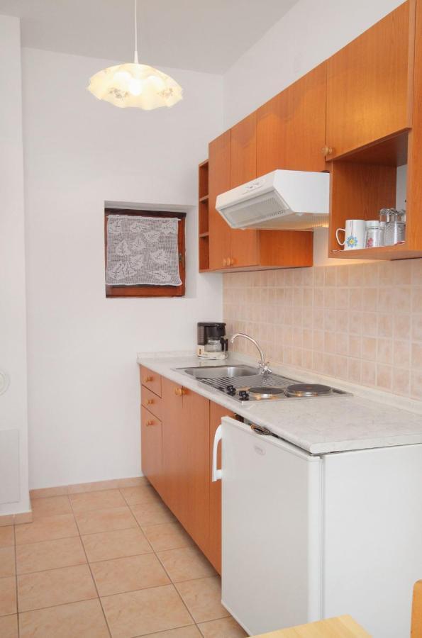 Apartments By The Sea Klenovica, Novi Vinodolski - 5581 Kültér fotó