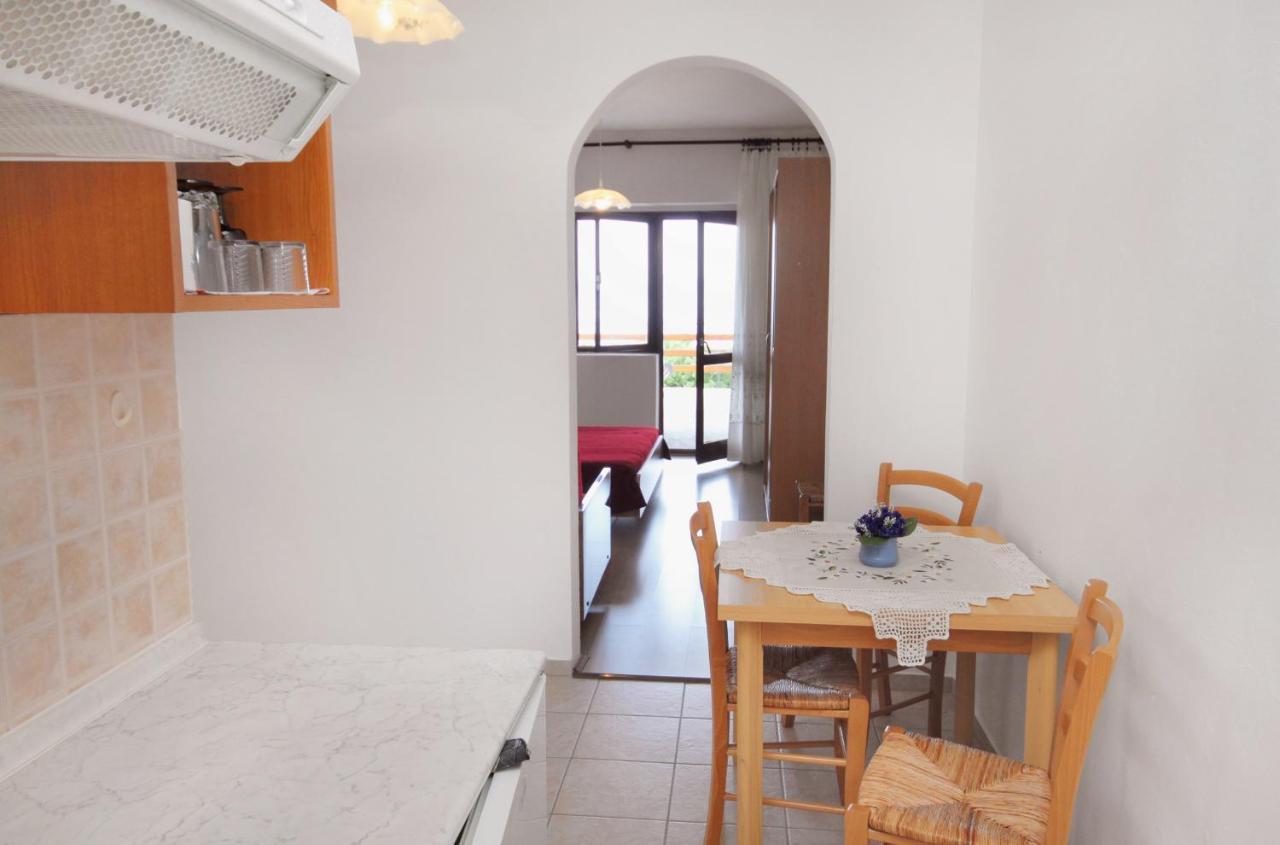 Apartments By The Sea Klenovica, Novi Vinodolski - 5581 Kültér fotó