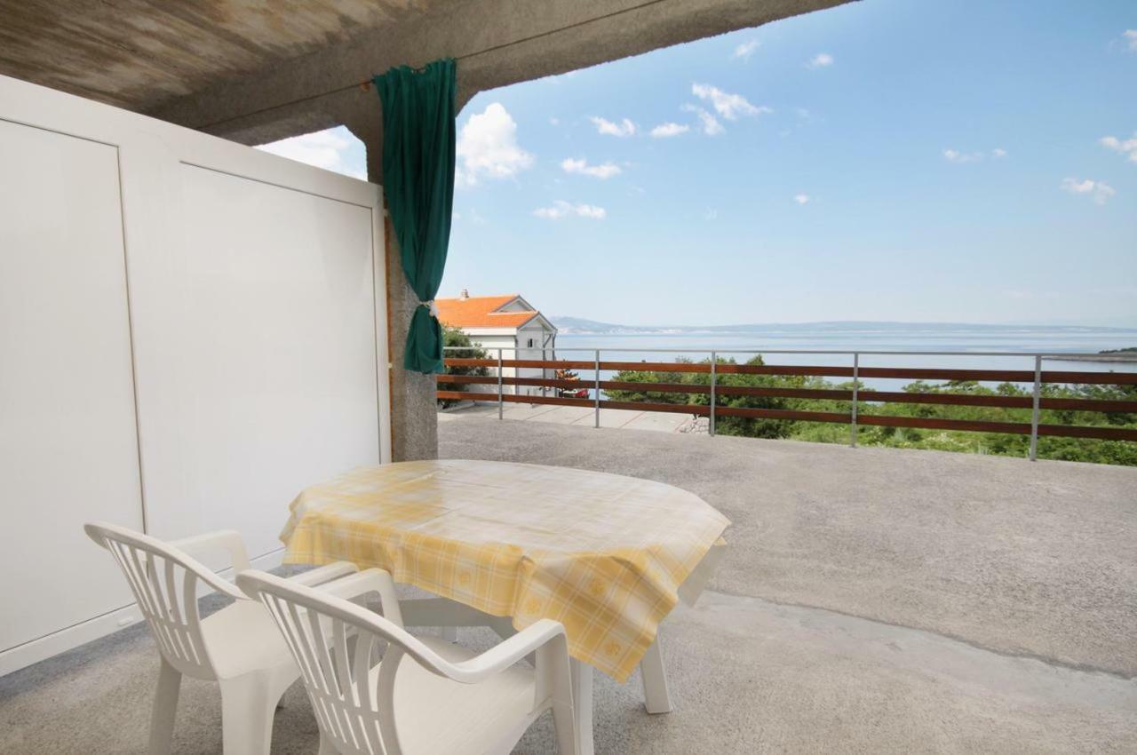 Apartments By The Sea Klenovica, Novi Vinodolski - 5581 Kültér fotó